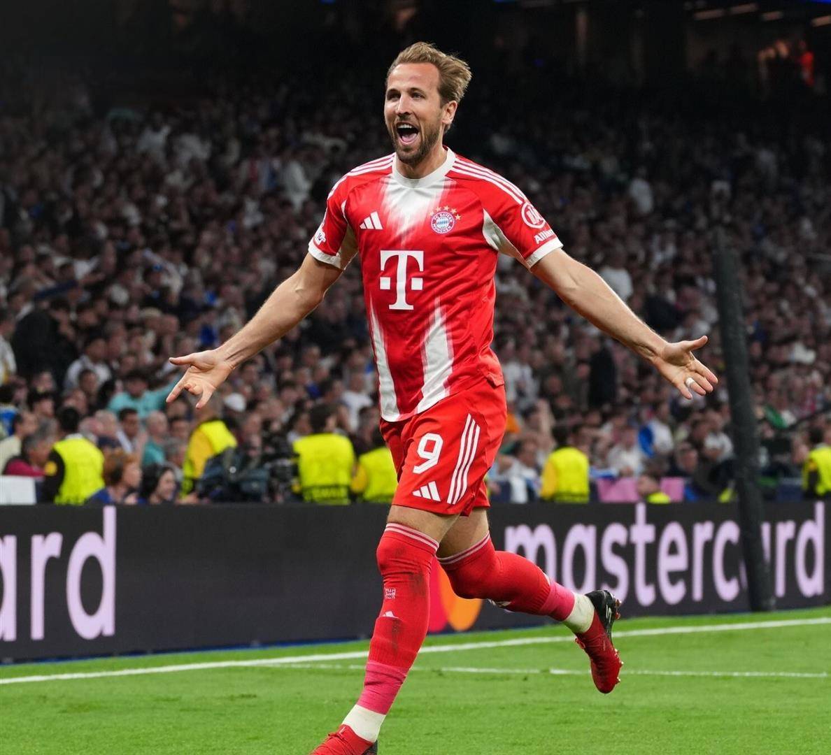 拜仁2.18亿造英超三叉戟狂轰88球！距MSN神迹仅差43球，德甲挖掘机彻底转型